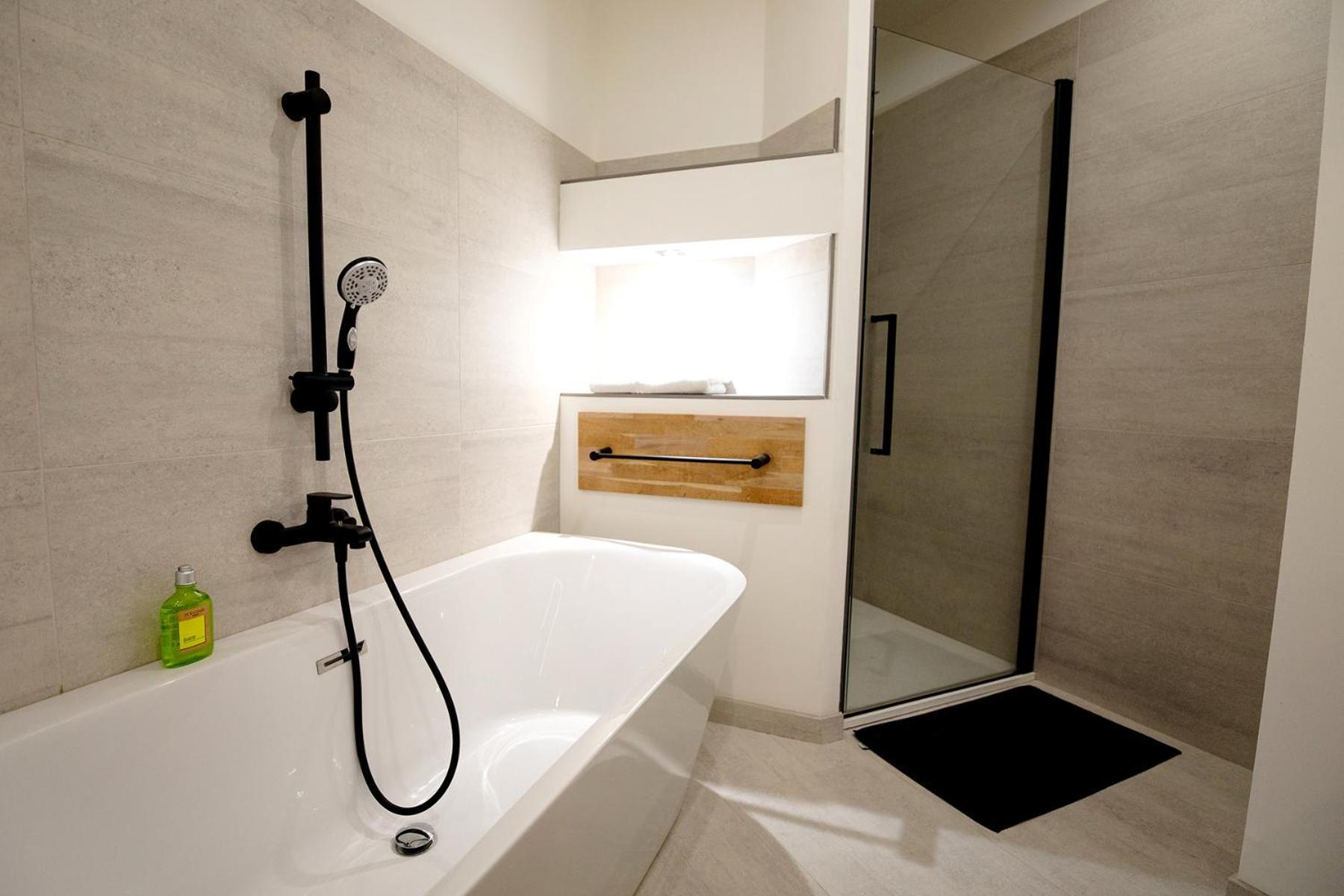 Appartement 120M2 Aubenas Bagian luar foto